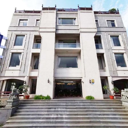 Chang Hong Hotel Jinning Exteriör bild